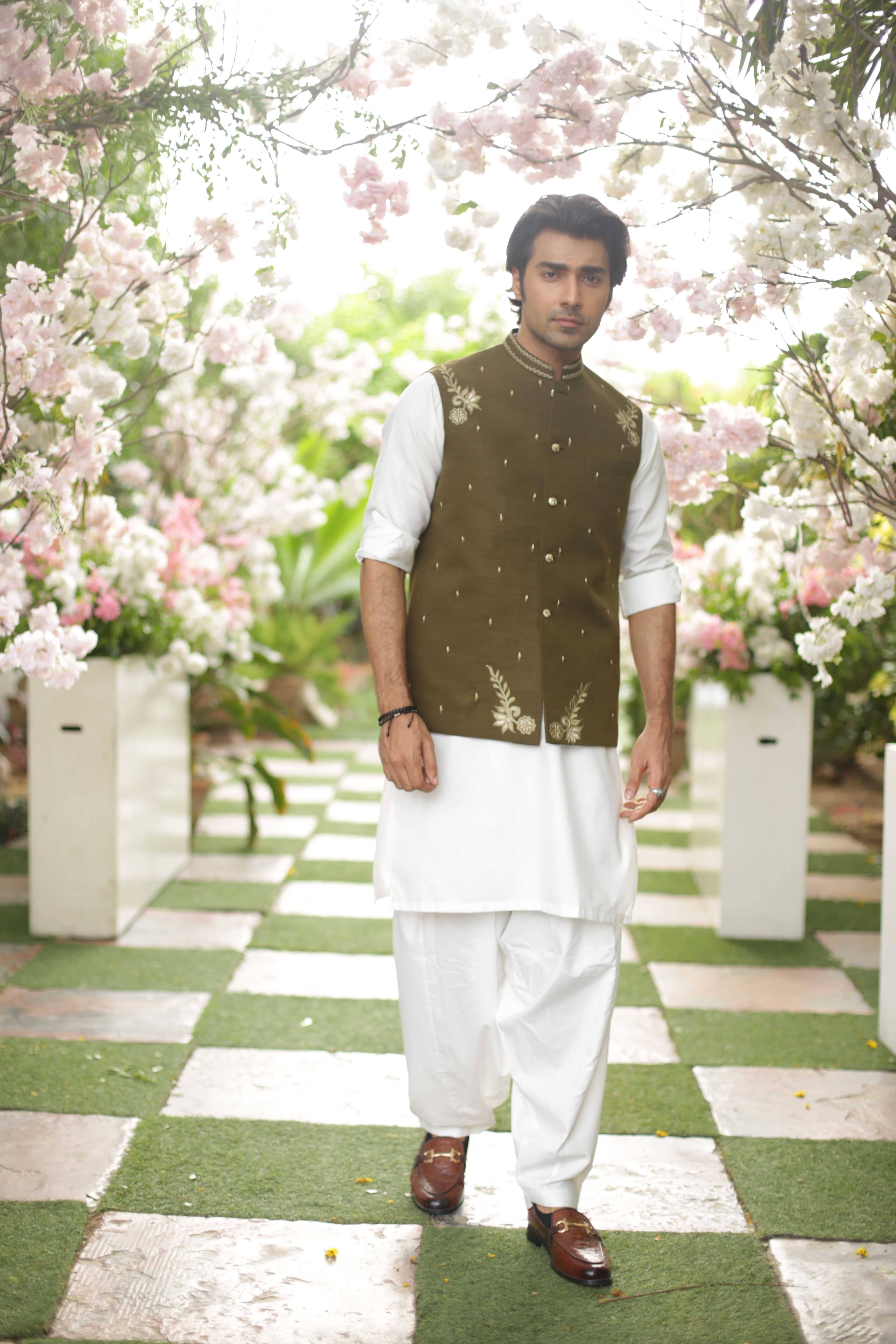 ER WC 2006 Olive Green Emb WaistCoat