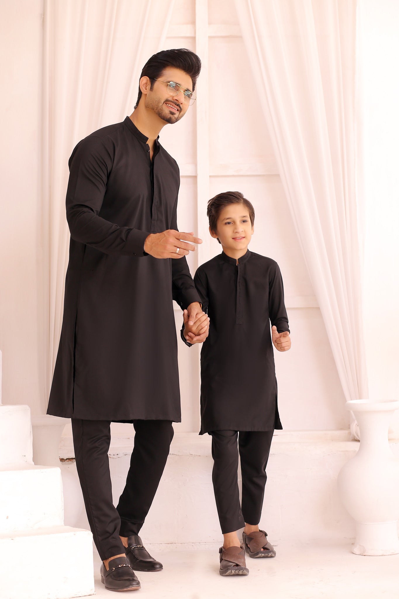 ER FS 4 Black Daddy And Me Outfit  in Black