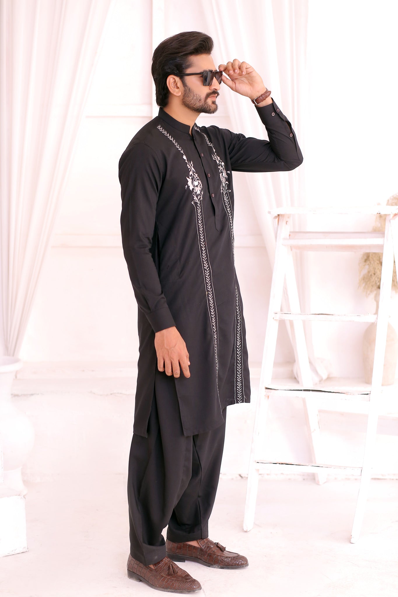 CK 718 Chikankari Kurta For Men