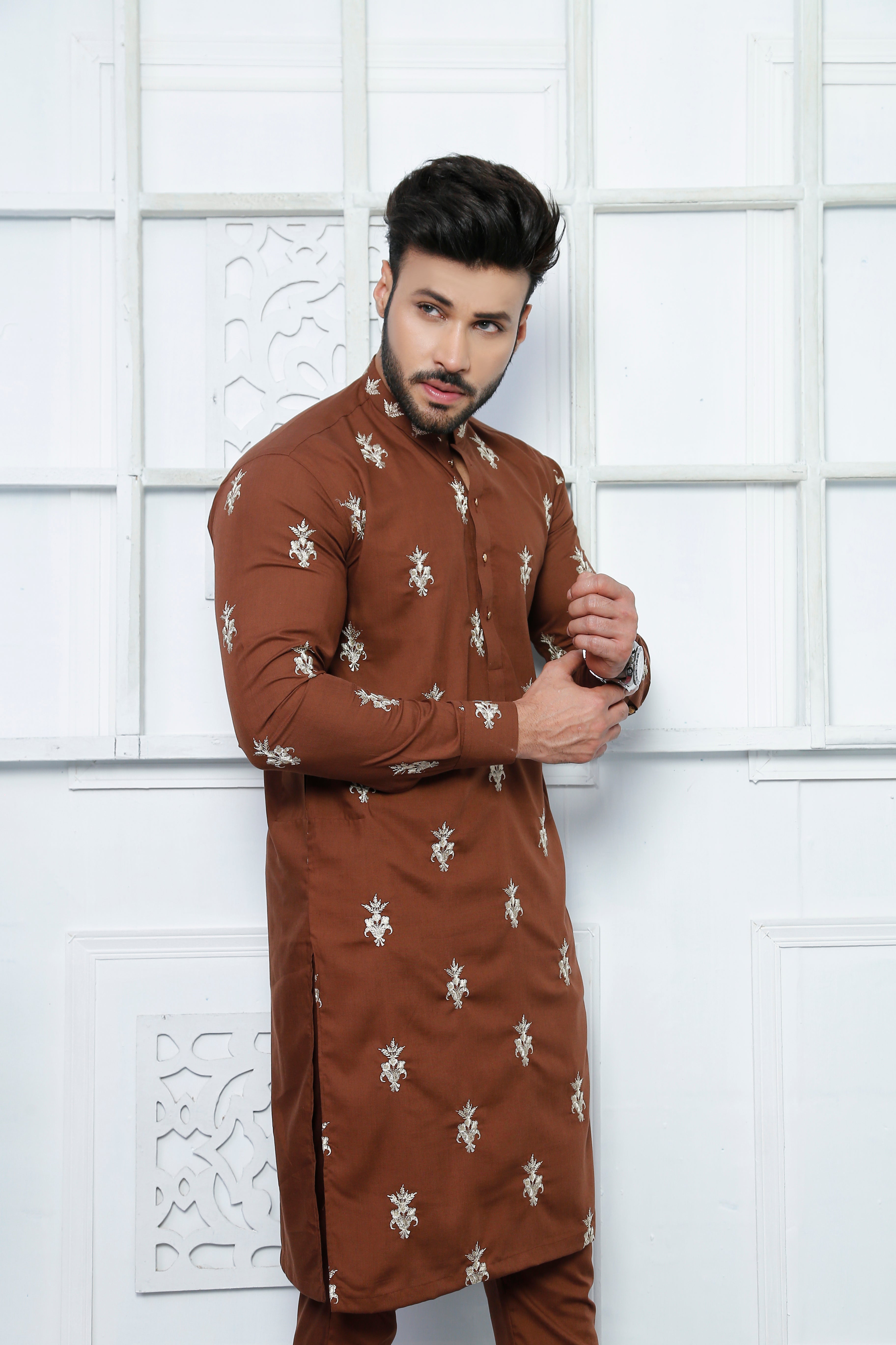 ER 503 Men's Embroidered Kurta