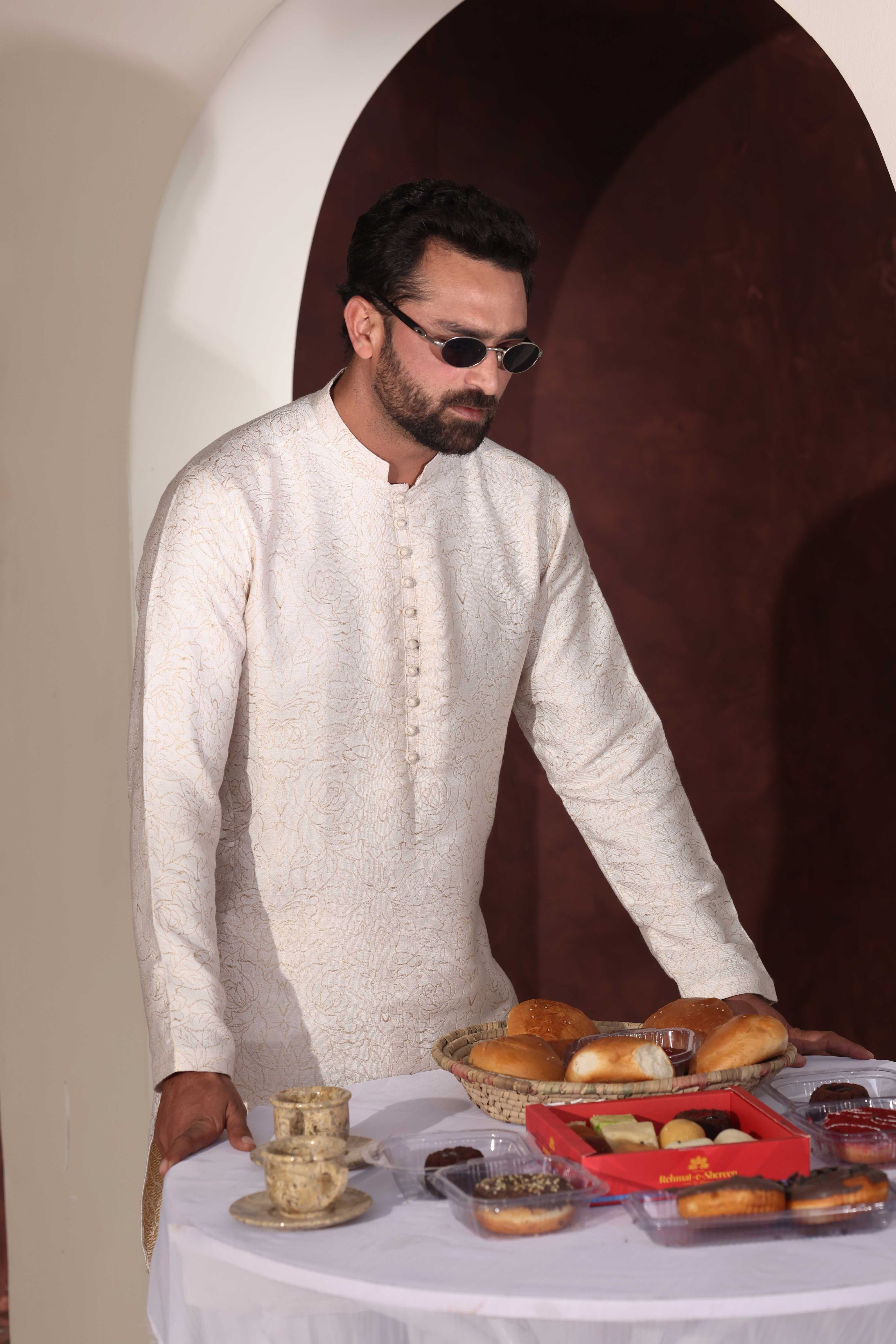 CK 762 White Chikankari Kurta