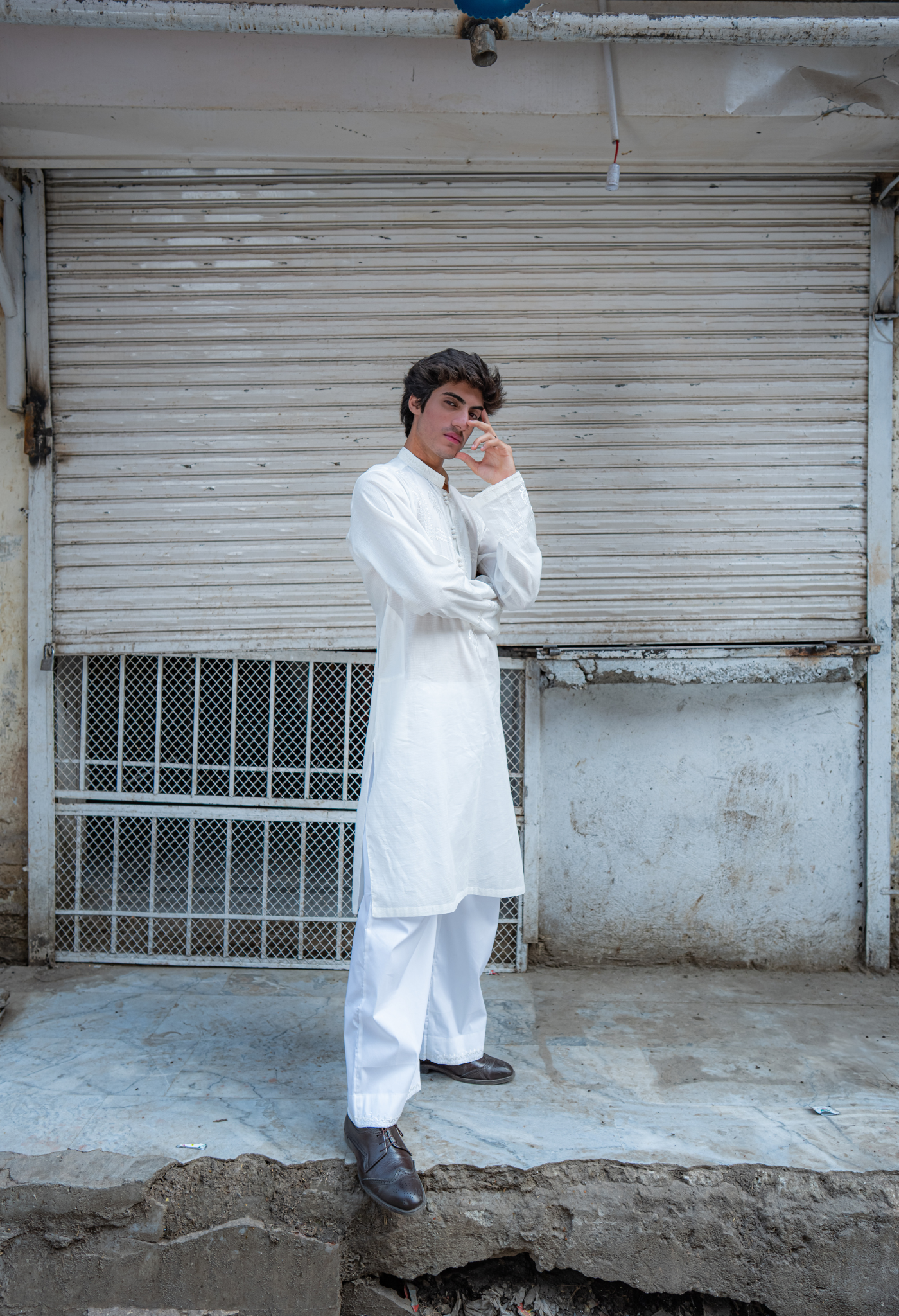 CK 752 White Embroidered Kurta With Farshi Shalwar