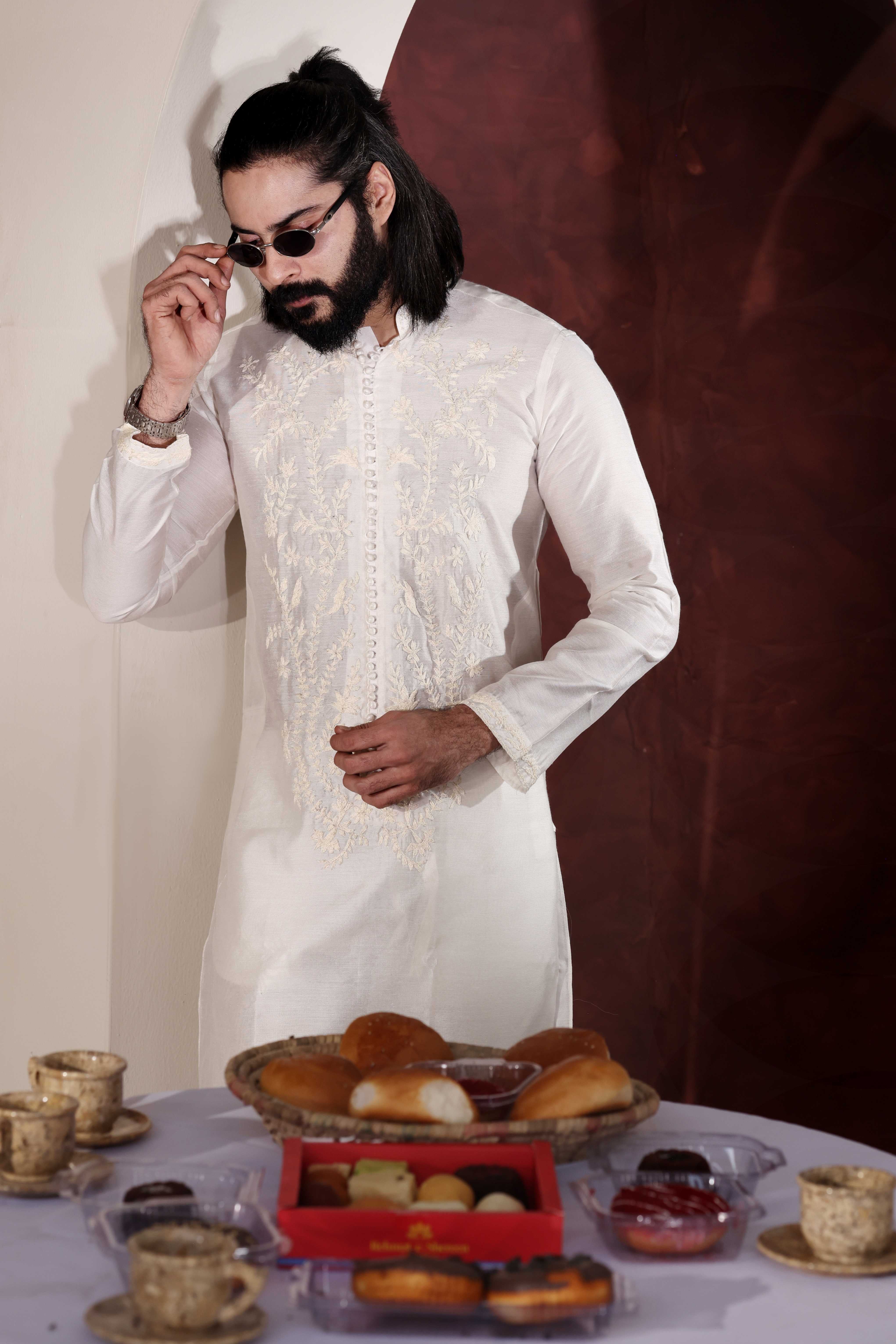 CK 761 White Chikankari Kurta