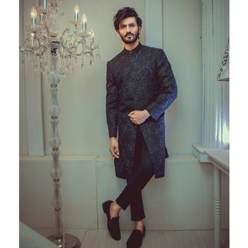 Peerless Black Sequencely EMbroided Sherwani For Groom