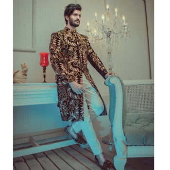 Inmitable Velvet Crafted Embroidery Sherwani For Men