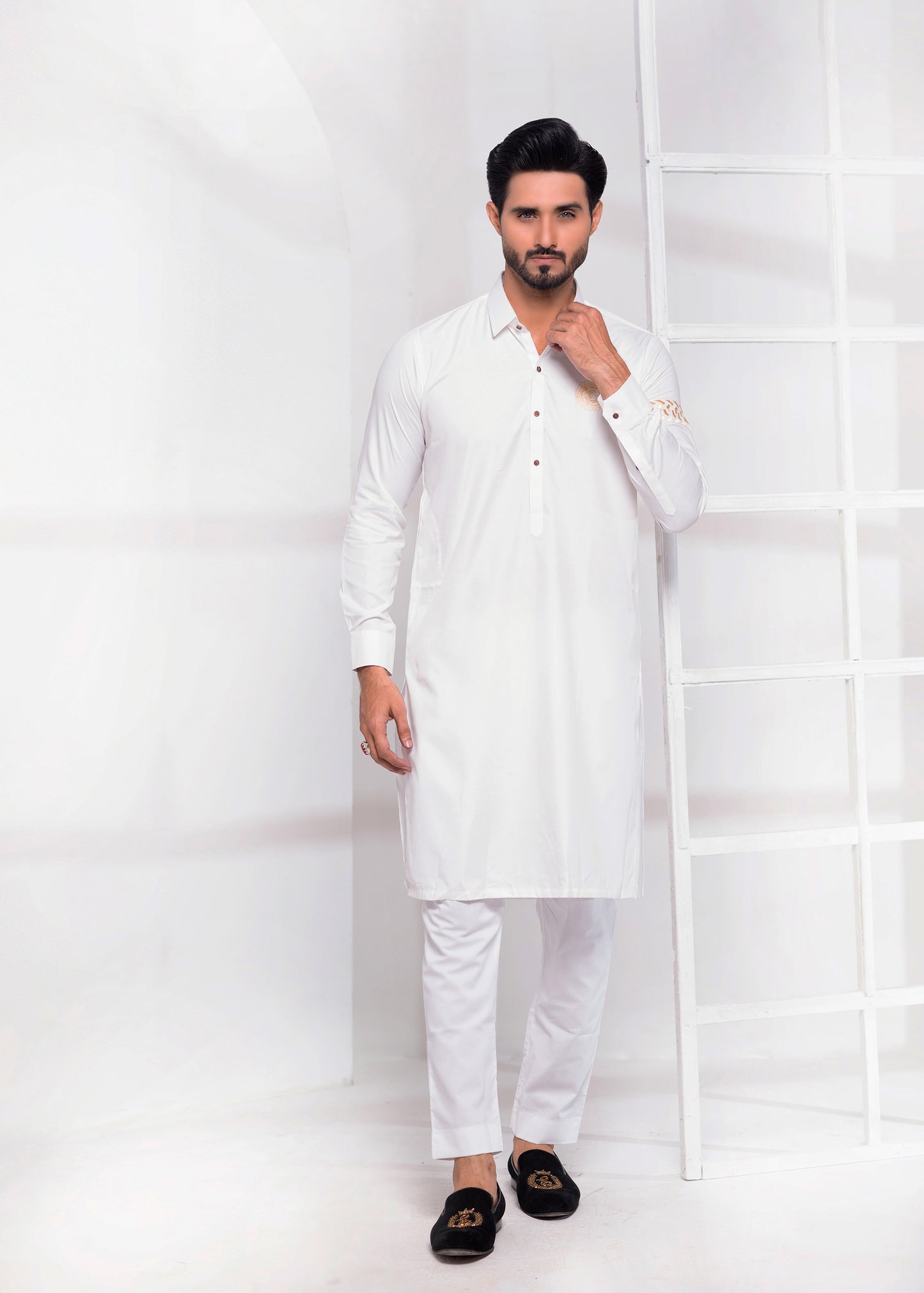 ER 534 Edge Kurta Shalwar Off white With Logo and Emboided SLeeves