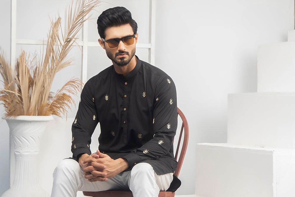 ER 524 Black WIth Gold EMbroided Kurta And Off White Trouser
