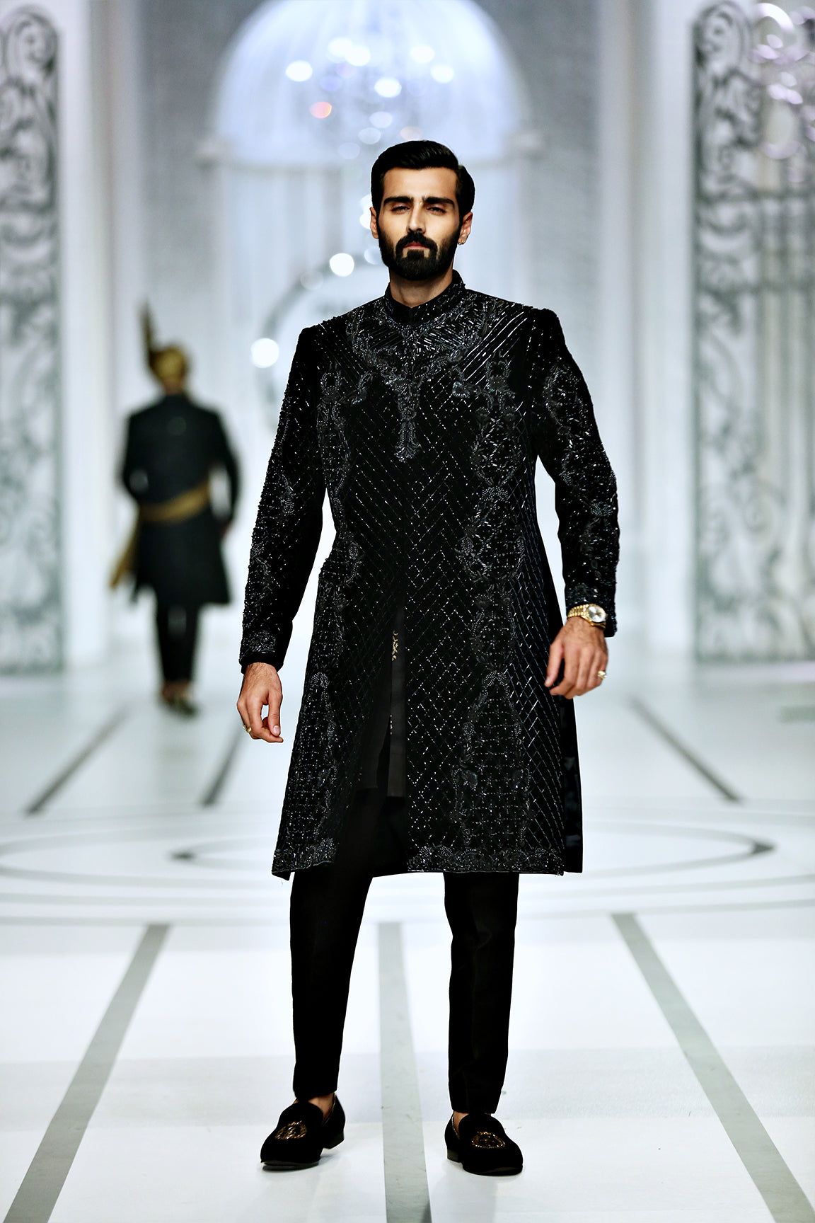 groom black sherwani