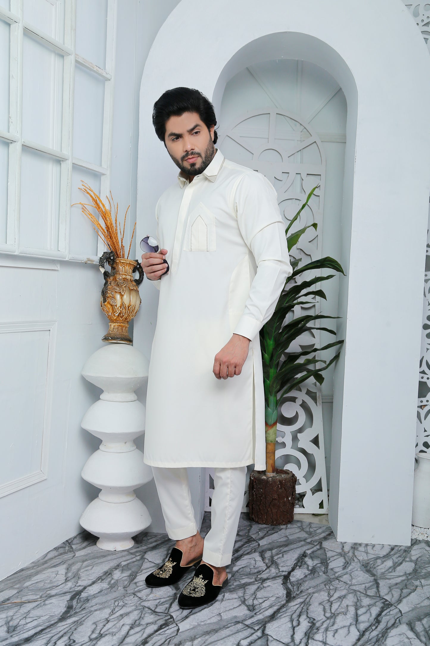 ER 469 White Kurta Pajama For Men