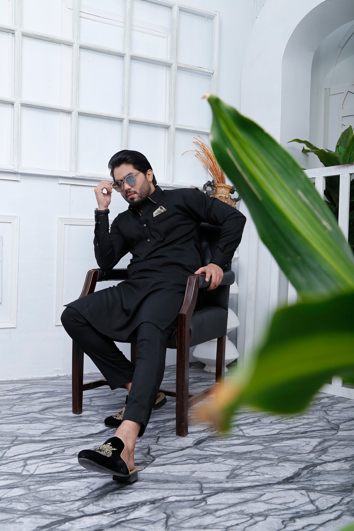 ER 464 Black Kurta Pajama For Men